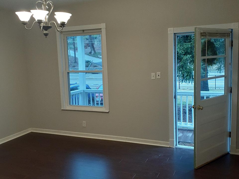 1st image of 554 Delta Ave