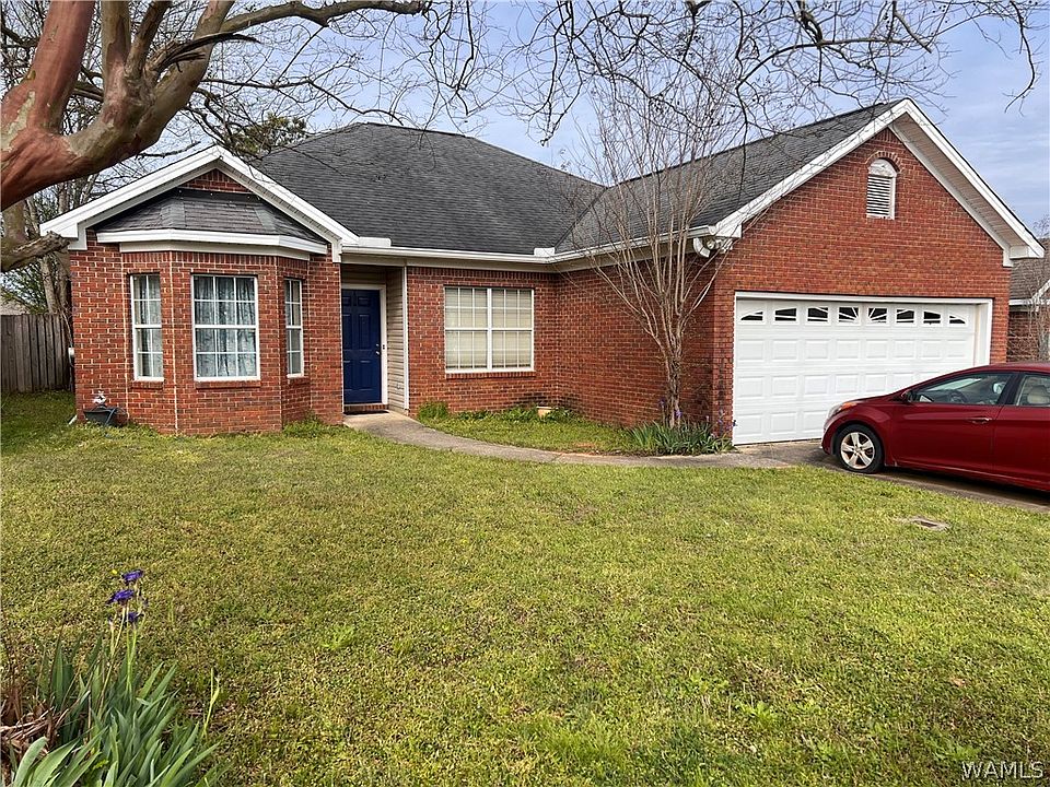 1st image of 220 Azalea Ln