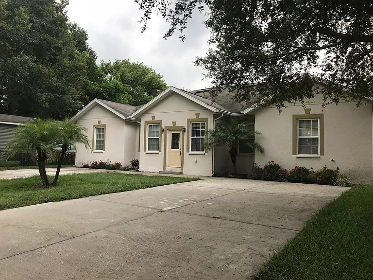 506 W Tennessee Ave — Photo 2
