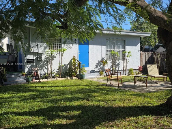 811 NE 14th Ct, Fort Lauderdale, FL 33304