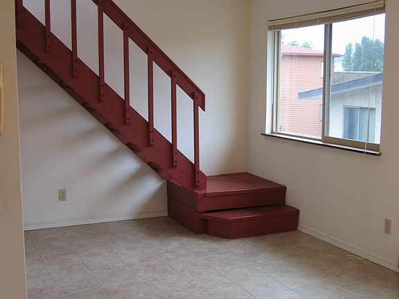 5th image of 4230 8th Ave NE #30443