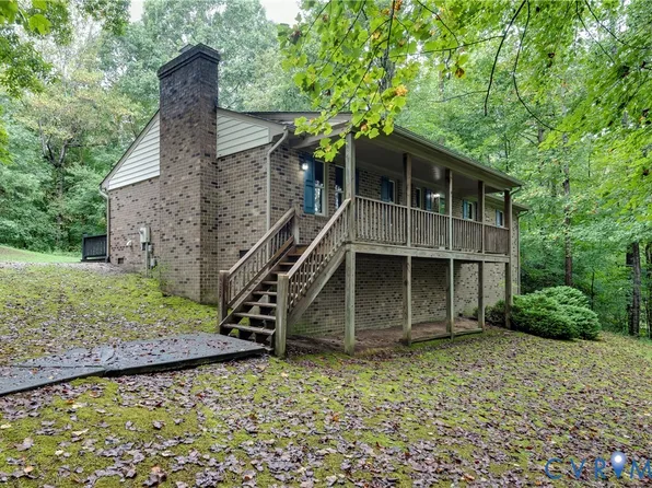 3010 Clintwood Rd, Midlothian, VA 23112