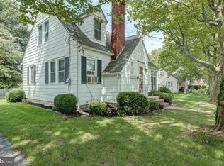 304 Pine St, Carneys Pt, NJ 08069