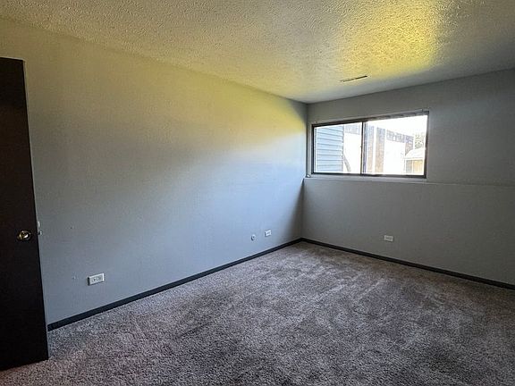 4th image of 7106 Hillandale Rd APT 3
