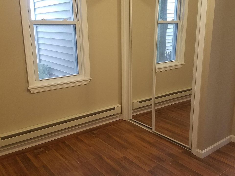 2nd image of 137 N 3rd St #3
