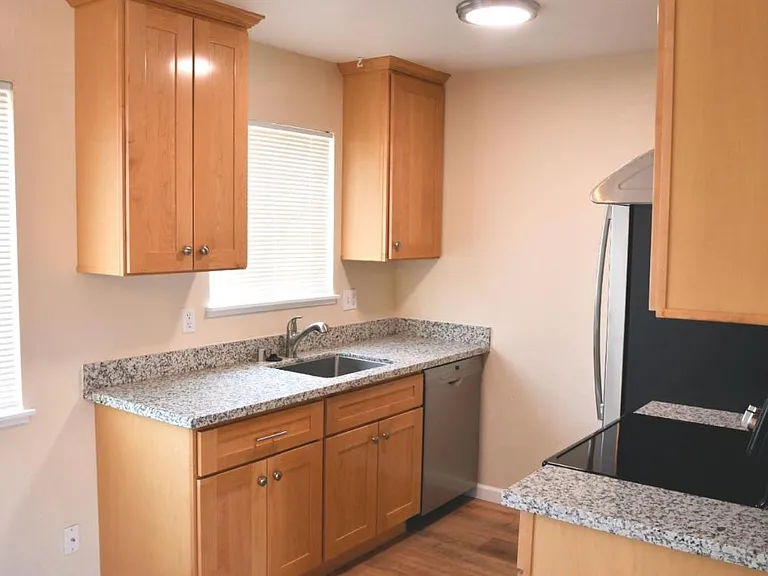 480 E Okeefe St #313 — Photo 2
