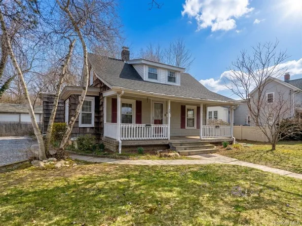 29 Richmond Avenue, Amityville, NY 11701