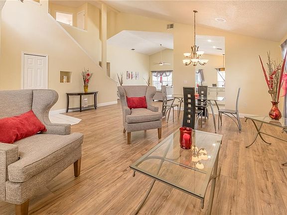 3rd image of 8054 White Crane Ct