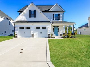 410 Anchor Hitch Ct, Sneads Ferry, NC 28460