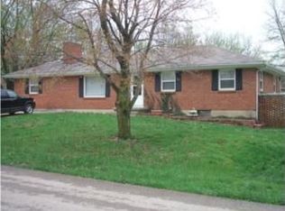 401 SW 7th St, Oak Grove, MO 64075