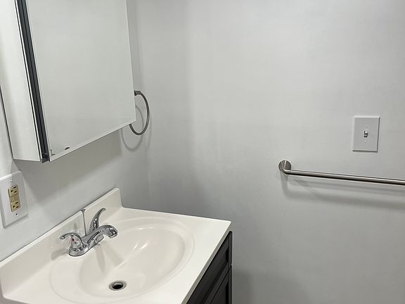 4th image of 49 Parker St #A