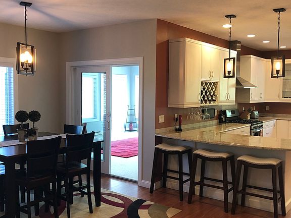 4th image of 3441 Autumn Leaf Dr