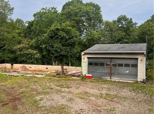 95 Robinson Ln, Marietta, OH 45750