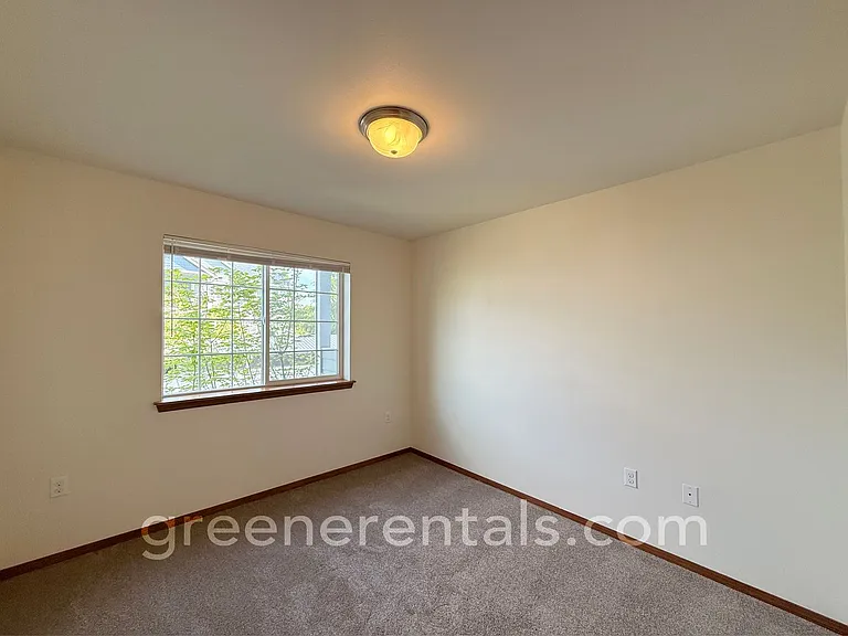 Oly-Evergreen Landing Apartments — Photo 17