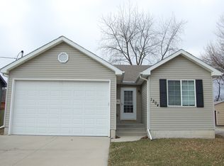 1304 E 26th St, Des Moines, IA 50317