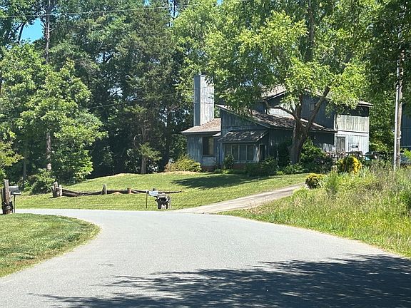 4th image of 16000 Cramur Dr