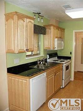 2nd image of 933 Blackwood Ave #2