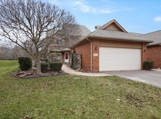 948 Cornwallis Ln, Munster, IN