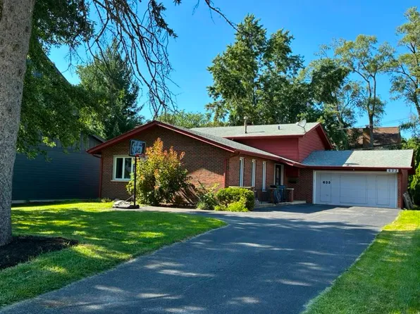 633 E 8th Ave, Naperville, IL 60563