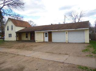 126 E Washington Ave, Tomahawk, WI 54487