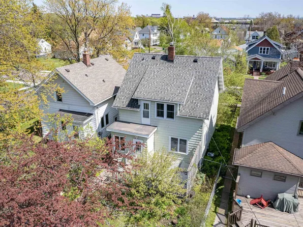 3803 W 4th St, Duluth, MN 55807