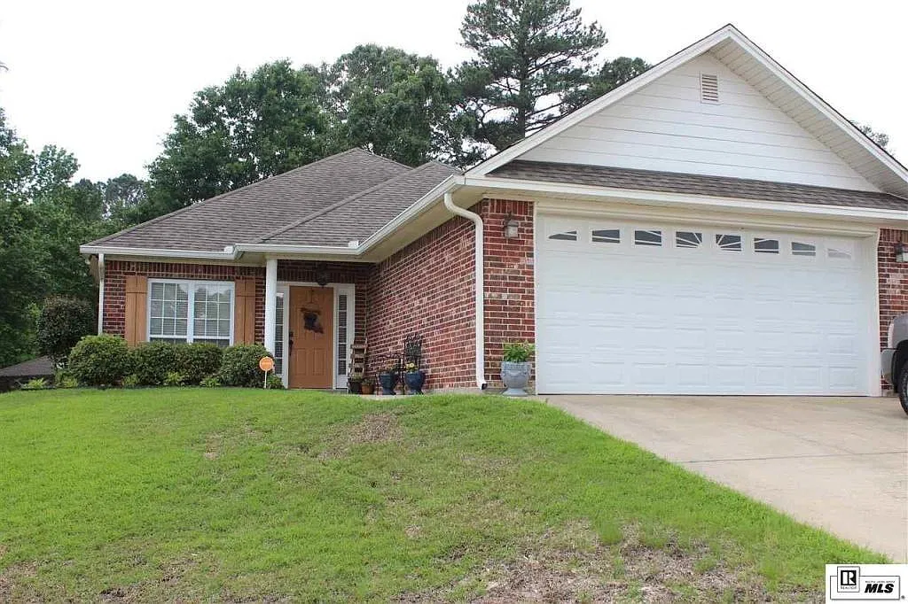 3 bed, 1700 sqft, $2,250 — Photo 2