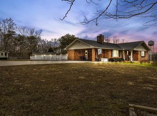 125 Beech Fork Rd, Clay City, KY 40312