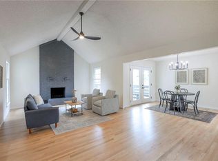 203 NE Crescent St, Lees Summit, MO 64086
