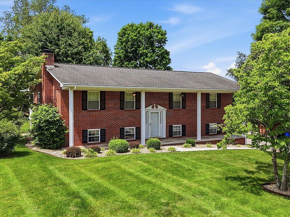 1st image of 294 Flemings Dr