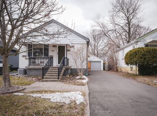106 Phillip Ave, Toronto, ON M1N3R4