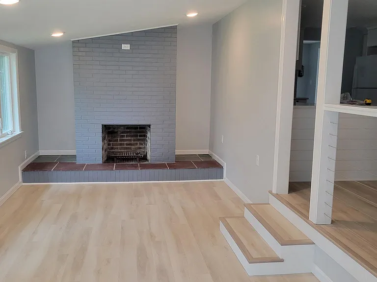 410 Spruce St — Photo 16