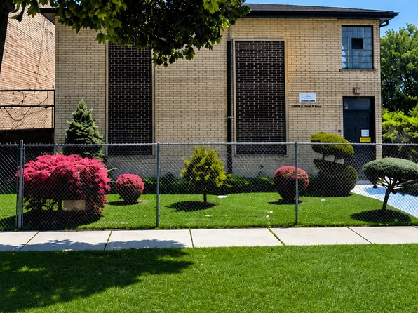 7043 S East End Ave #2B, Chicago, IL 60649