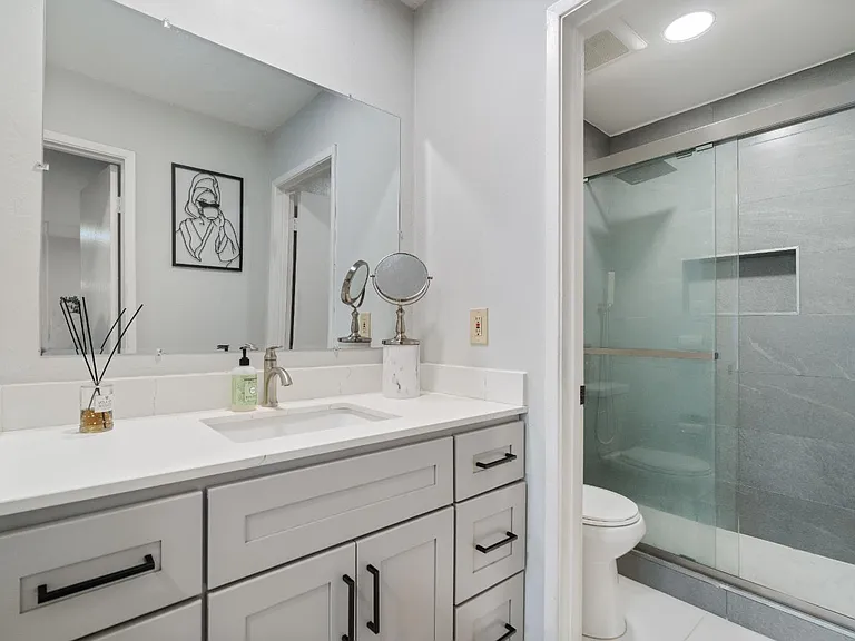 2755 Country Dr #311 — Photo 11