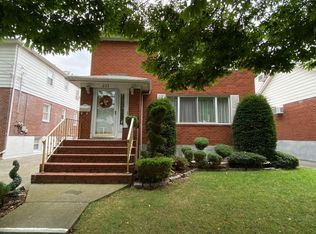 233 Cromwell Ave #2F, Staten Island, NY 10305