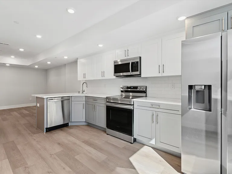 2215 N 7th St #12 — Photo 1