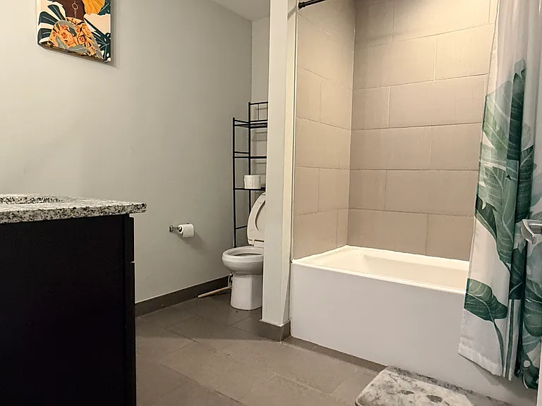 1328 N Howard St — Photo 12