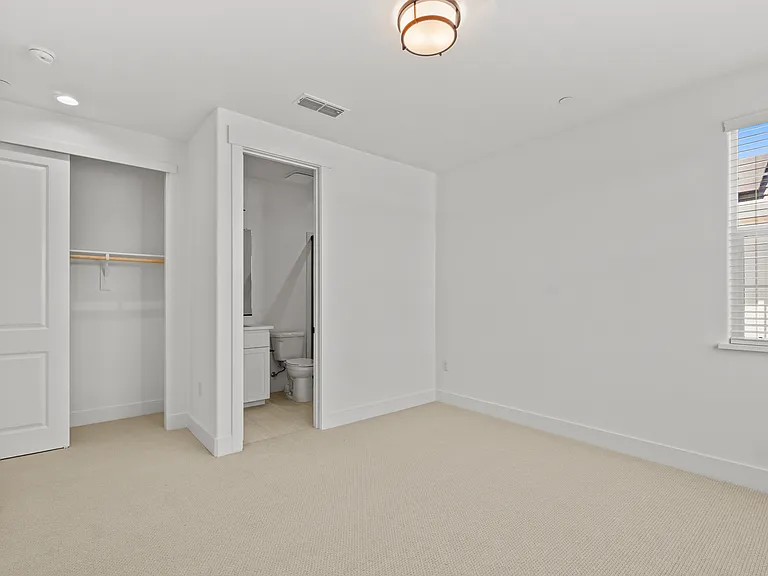 9560 Tenaya Peak Pl — Photo 13