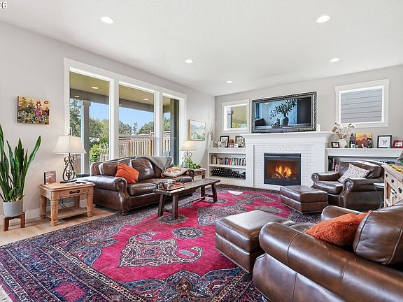 5th image of 13522 NW Anthem Ln