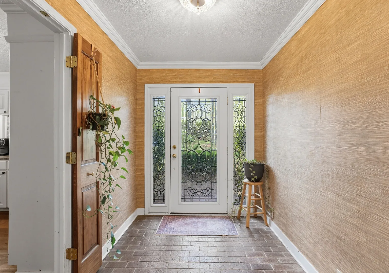 1012 Buckley Dr — Photo 4
