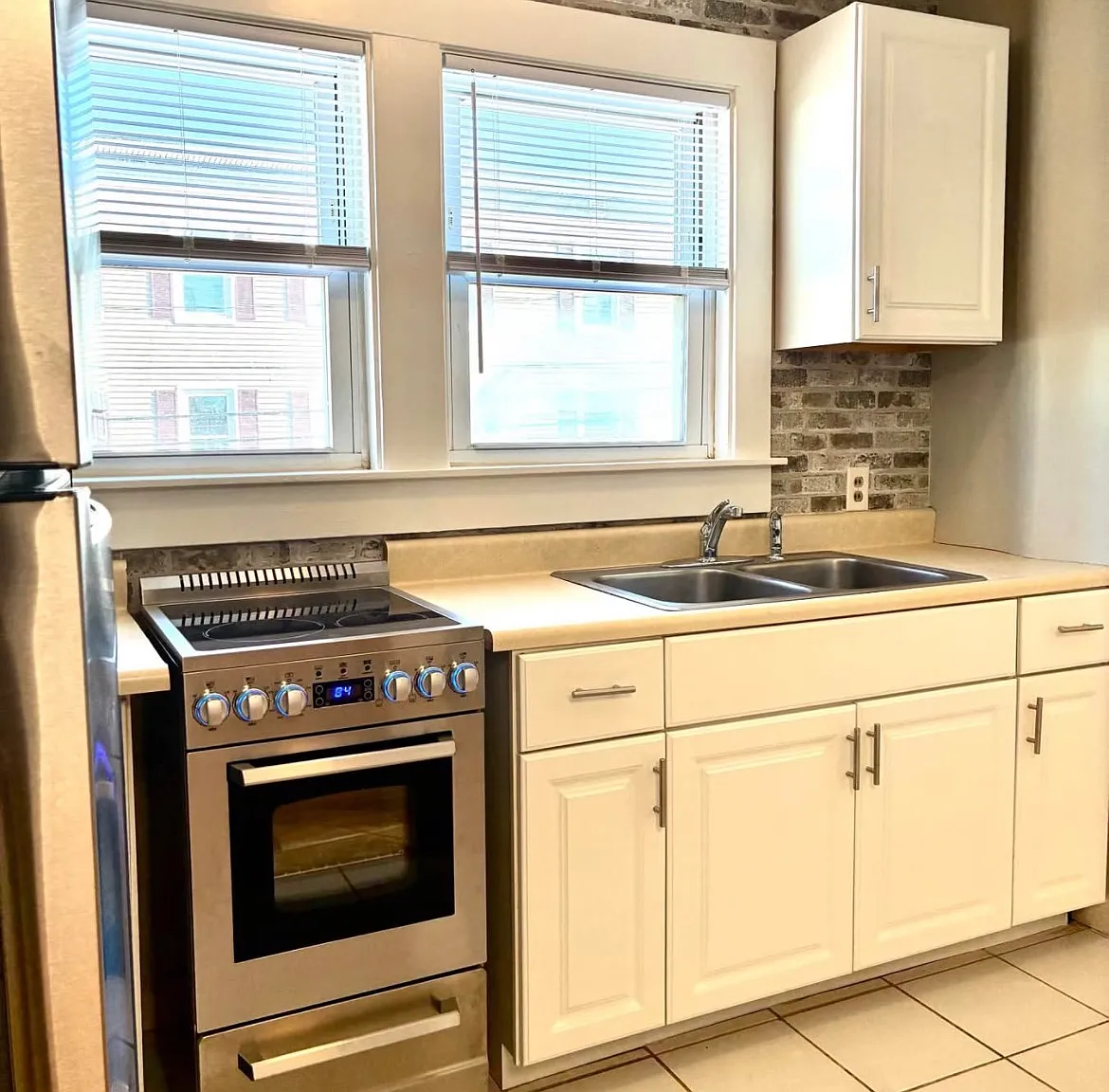 1 bed, 600 sqft, $1,300 — Photo 1