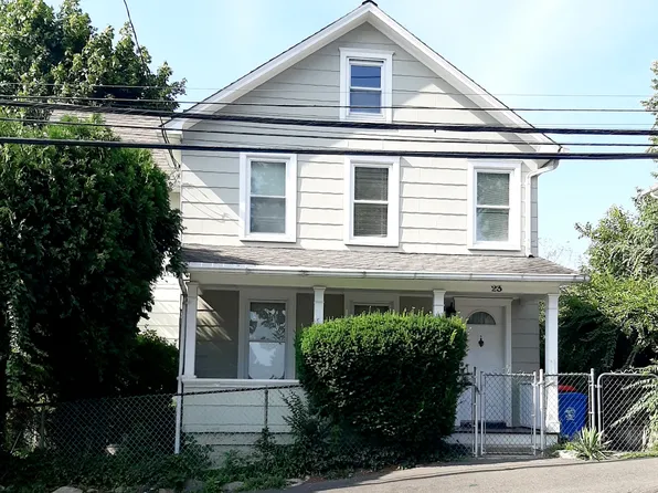 23 Windsor Place, Norwalk, CT 06854