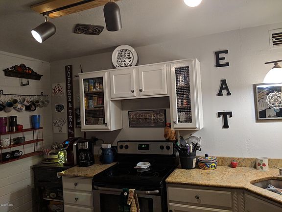 3rd image of 707 N Mesa Ave