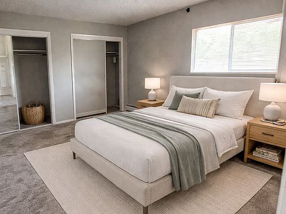5th image of 1802 E Lasalle St #10