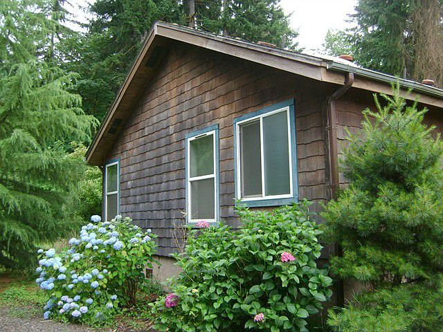 1st image of 4215 NW Fir Tree Dr