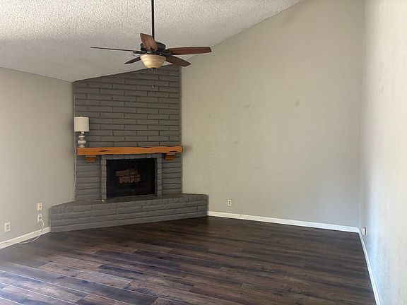 4th image of 413 Rio Del Oro Ln