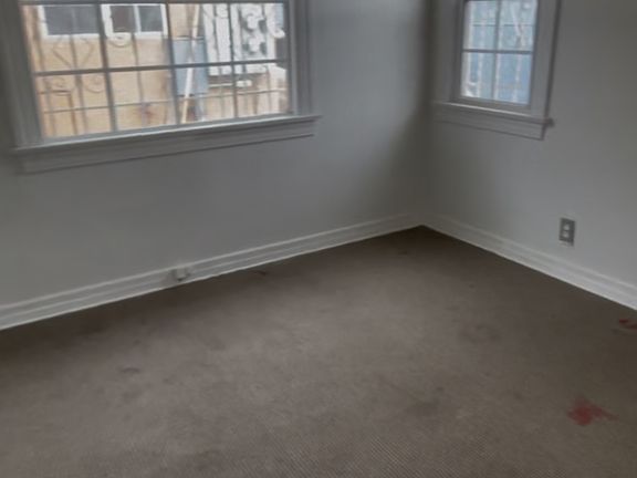 5th image of 6527 Denver Ave #1