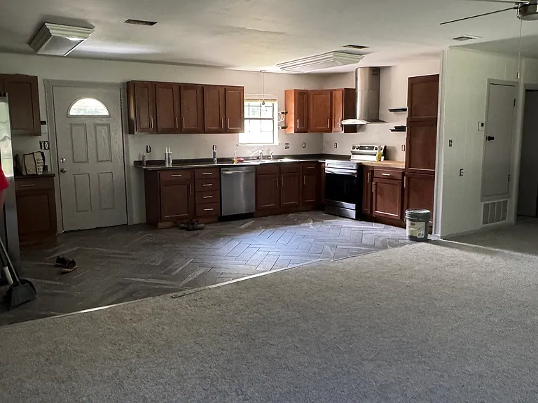 210 Tatom Ave — Photo 9