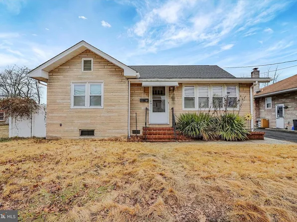 827 Olive St, Roebling, NJ 08554