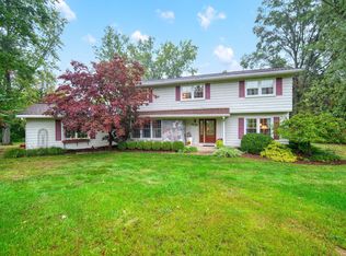 4989 Country Mnr, Jackson, MI 49201