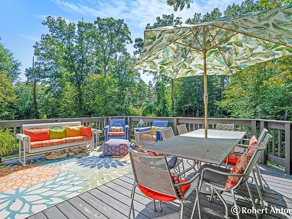 4th image of 2025 Cascade Farms Dr SE